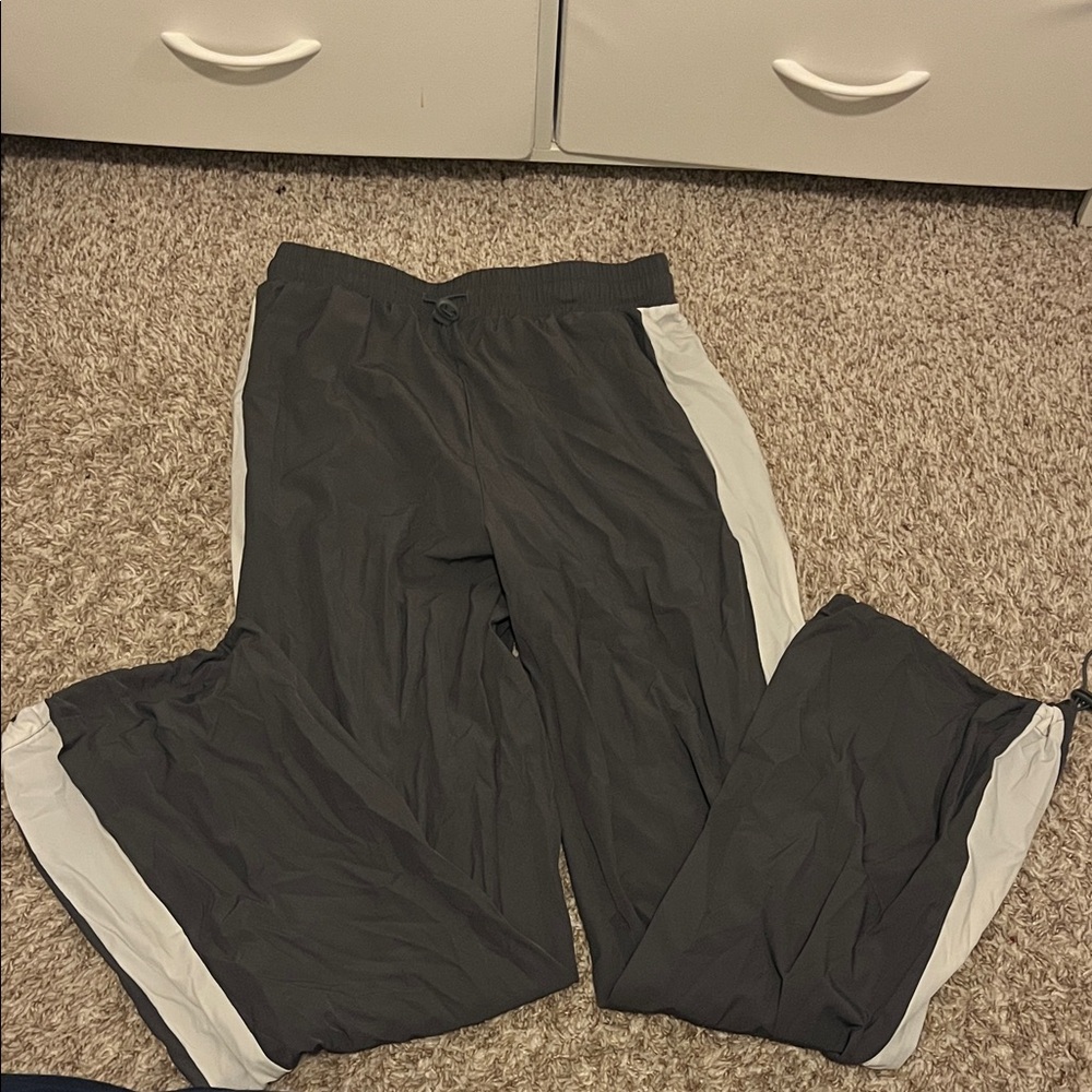 Forever 21 Black and White Pants